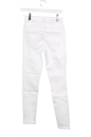 Γυναικείο Τζίν ONLY, Μέγεθος XS, Χρώμα Λευκό, Τιμή 7,99 €