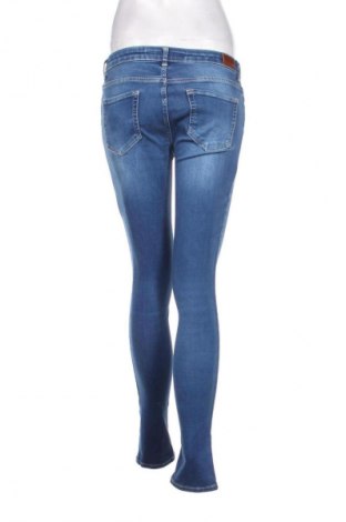 Damskie jeansy Silvian Heach, Rozmiar M, Kolor Niebieski, Cena 26,99 zł