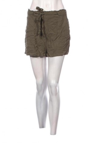 Damen Shorts Beloved, Größe M, Farbe Grün, Preis 2,99 €