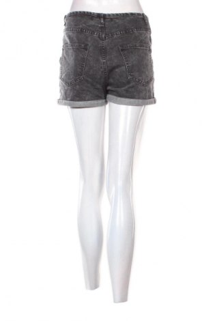 Дамски къс панталон Fb Sister, Размер M, Цвят Черен, Цена 2,55 €