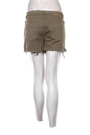 Γυναικείο κοντό παντελόνι ONLY, Μέγεθος M, Χρώμα Πράσινο, Τιμή 3,99 €