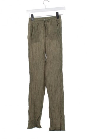 Damenhose Bershka, Größe XS, Farbe Grün, Preis 7,99 €