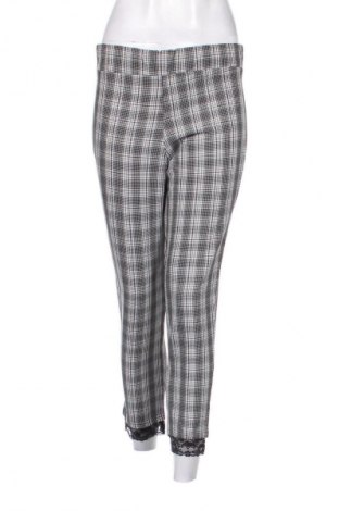 Γυναικείο παντελόνι Unbranded, Μέγεθος M, Χρώμα Πολύχρωμο, Τιμή 2,99 €