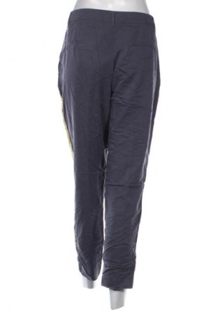 Pantaloni de femei United Colors Of Benetton, Mărime M, Culoare Gri, Preț 11,99 Lei