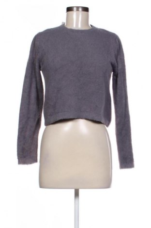 Dámský svetr Pull&Bear, Velikost M, Barva Šedá, Cena  219,00 Kč