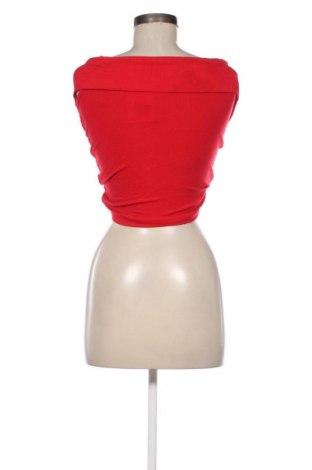 Дамски топ Stradivarius, Размер M, Цвят Червен, Цена 3,06 €