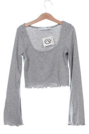 Dziecięca bluzka Bershka, Rozmiar 10-11y/ 146-152 cm, Kolor Szary, Cena 6,99 zł