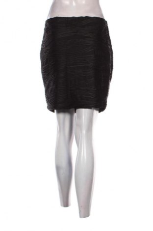 Пола Amisu, Размер M, Цвят Черен, Цена 2,04 €