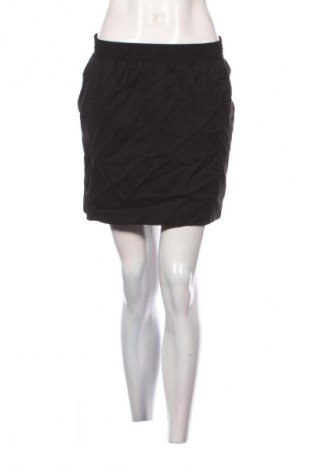 Пола Amisu, Размер M, Цвят Черен, Цена 2,04 €