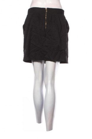 Пола Amisu, Размер M, Цвят Черен, Цена 2,04 €