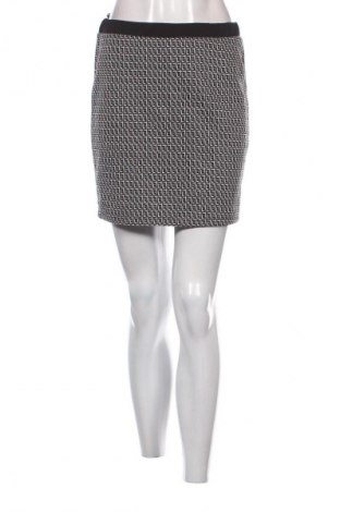 Пола Amisu, Размер M, Цвят Многоцветен, Цена 2,55 €