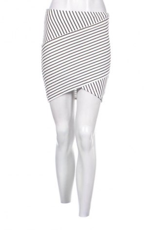 Пола Atmosphere, Размер M, Цвят Многоцветен, Цена 2,04 €