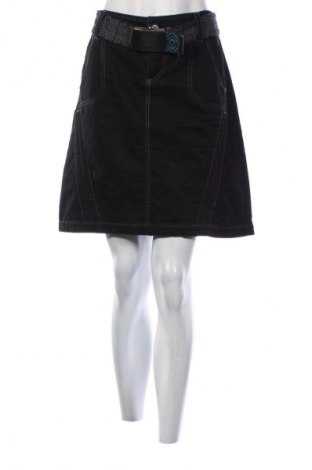 Пола Attr@ttivo, Размер L, Цвят Черен, Цена 2,04 €