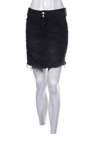 Пола Beloved, Размер S, Цвят Черен, Цена 2,55 €