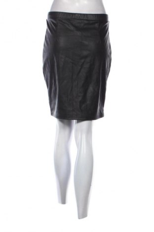 Пола Celestino, Размер M, Цвят Черен, Цена 2,04 €