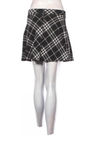 Пола Fb Sister, Размер S, Цвят Многоцветен, Цена 2,55 €