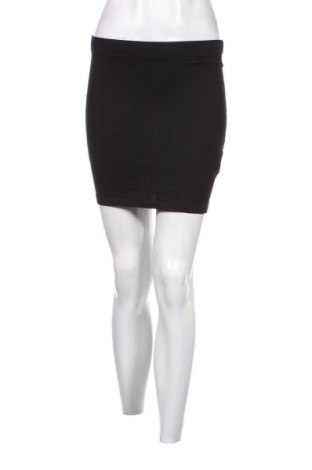 Пола Fb Sister, Размер S, Цвят Черен, Цена 2,04 €