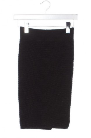 Пола H&M, Размер XXS, Цвят Черен, Цена 2,55 €