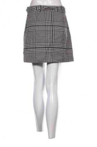 Пола H&M Divided, Размер M, Цвят Многоцветен, Цена 2,04 €