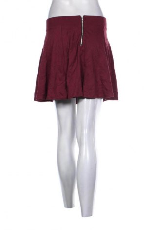 Пола H&M Divided, Размер S, Цвят Червен, Цена 2,04 €