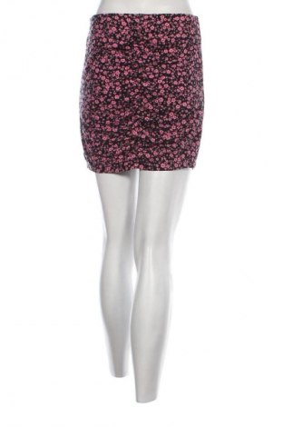 Пола H&M Divided, Размер M, Цвят Многоцветен, Цена 2,04 €