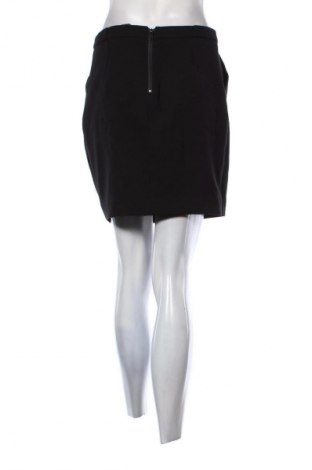 Пола Mango, Размер M, Цвят Черен, Цена 3,06 €