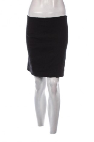 Пола Marks & Spencer, Размер S, Цвят Черен, Цена 4,09 €