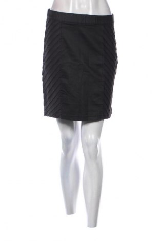 Пола Minus, Размер S, Цвят Черен, Цена 2,04 €