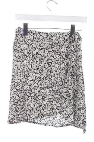 Пола New Look, Размер XS, Цвят Многоцветен, Цена 2,04 €