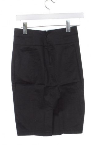 Пола Orsay, Размер XS, Цвят Черен, Цена 3,57 €