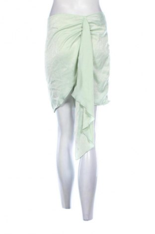 Пола Pretty Little Thing, Размер XL, Цвят Зелен, Цена 3,06 €