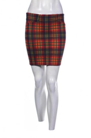 Пола Stradivarius, Размер S, Цвят Многоцветен, Цена 2,04 €