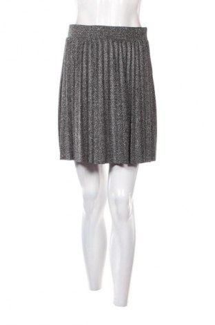 Пола Studio, Размер M, Цвят Черен, Цена 2,04 €