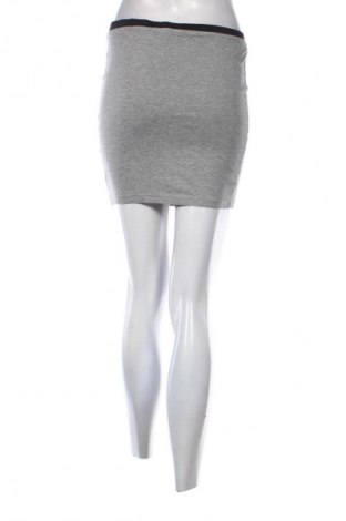 Пола Terranova, Размер S, Цвят Сив, Цена 2,04 €