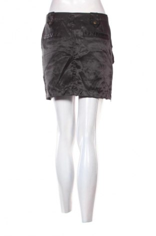 Пола Unbranded, Размер S, Цвят Черен, Цена 2,04 €