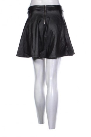 Пола Unbranded, Размер S, Цвят Черен, Цена 2,04 €