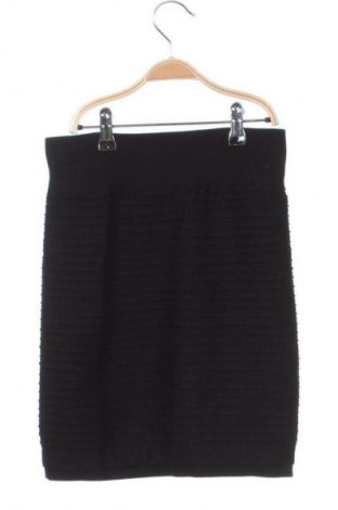 Пола Unbranded, Размер XS, Цвят Черен, Цена 2,04 €