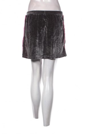 Пола United Colors Of Benetton, Размер S, Цвят Сив, Цена 2,04 €