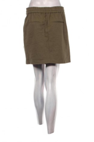 Пола Vero Moda, Размер M, Цвят Зелен, Цена 2,04 €