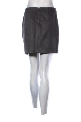 Пола Vero Moda, Размер S, Цвят Сив, Цена 2,04 €