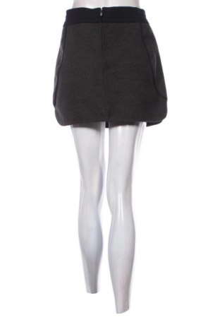 Пола Zara Trafaluc, Размер L, Цвят Сив, Цена 3,57 €