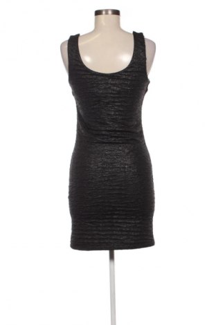 Рокля Amisu, Размер M, Цвят Многоцветен, Цена 2,55 €