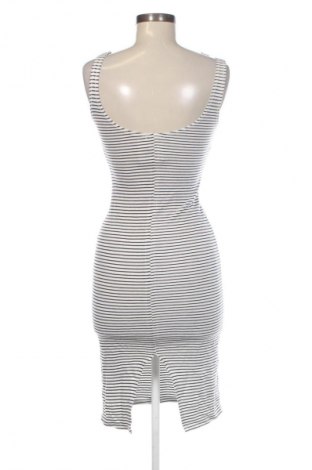 Рокля Bershka, Размер S, Цвят Многоцветен, Цена 3,06 €