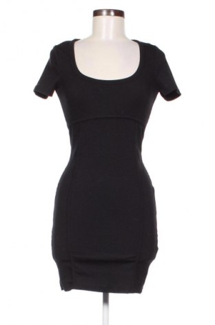 Рокля Clockhouse, Размер M, Цвят Черен, Цена 2,55 €