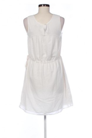 Kleid Edc By Esprit, Größe S, Farbe Weiß, Preis 3,99 €