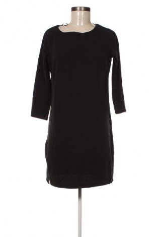 Ruha Gina, Méret M, Szín Fekete, Ár 729 Ft