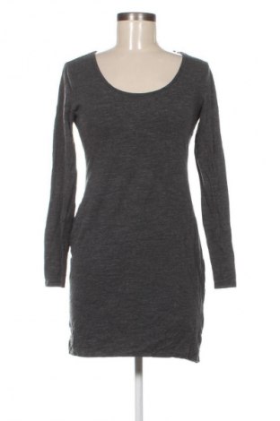 Šaty  H&M, Velikost M, Barva Vícebarevné, Cena  49,00 Kč