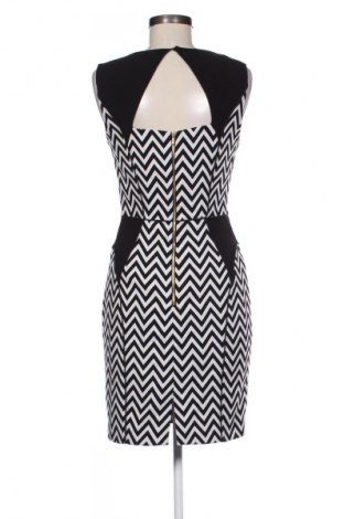 Šaty  H&M, Velikost M, Barva Vícebarevné, Cena  199,00 Kč