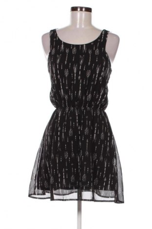 Рокля H&M Divided, Размер S, Цвят Многоцветен, Цена 2,55 €