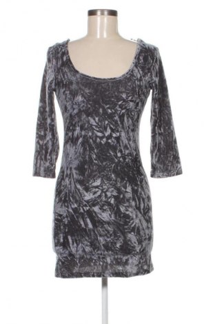 Šaty  Ichi, Velikost S, Barva Šedá, Cena  49,00 Kč